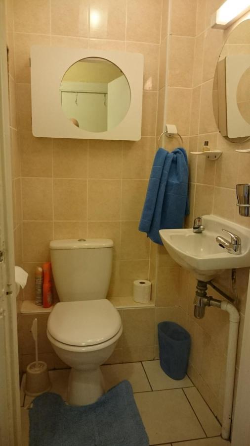 Royal Mile Apartment, 1 Minute From The Castle. 에든버러 외부 사진